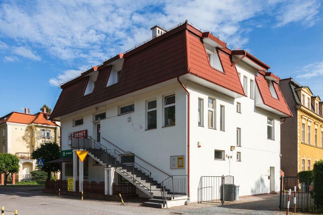 Apartamenty Rodzinne Zdrojowe Кудова-Здрой Екстериор снимка